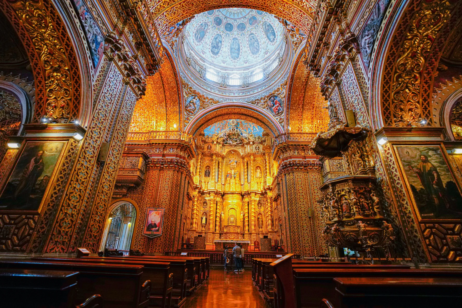 Quito Ecuador church 08