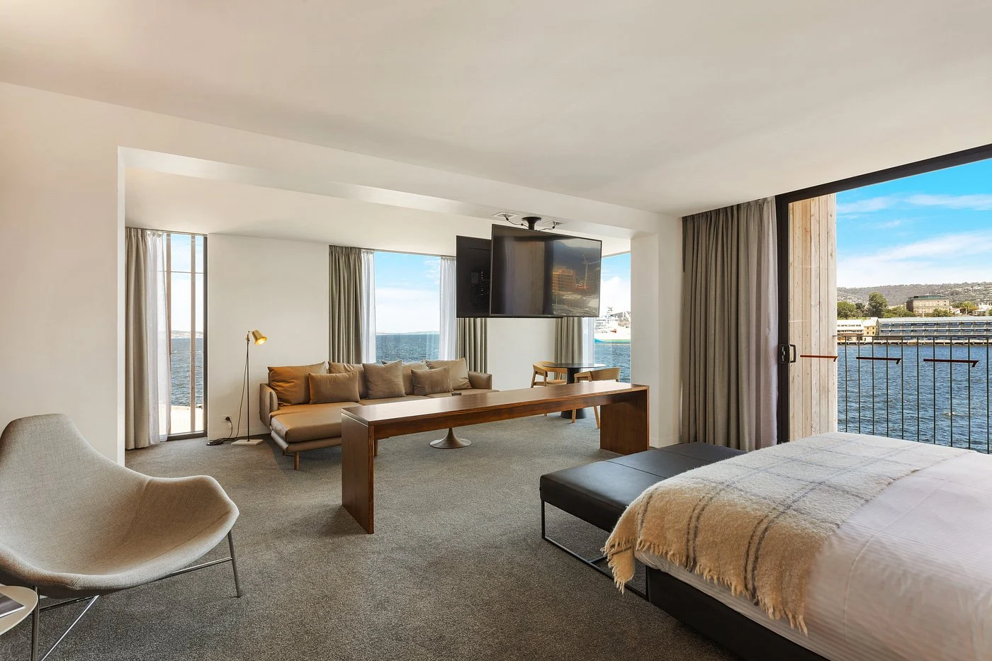 1 MACq 01 Hotel 14