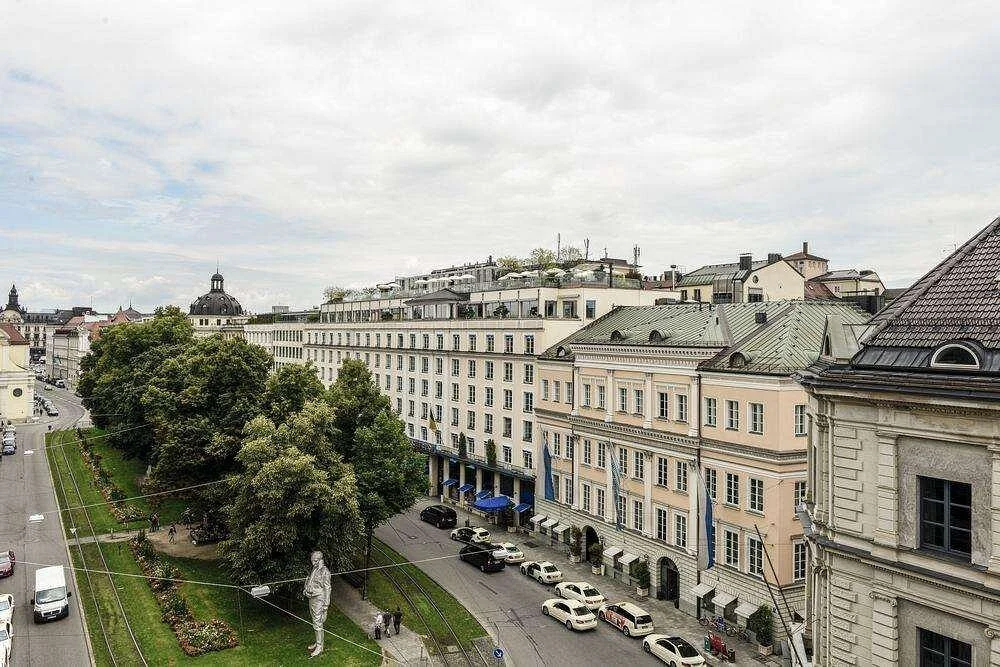 Hotel Bayerischer Hof, Munich 16