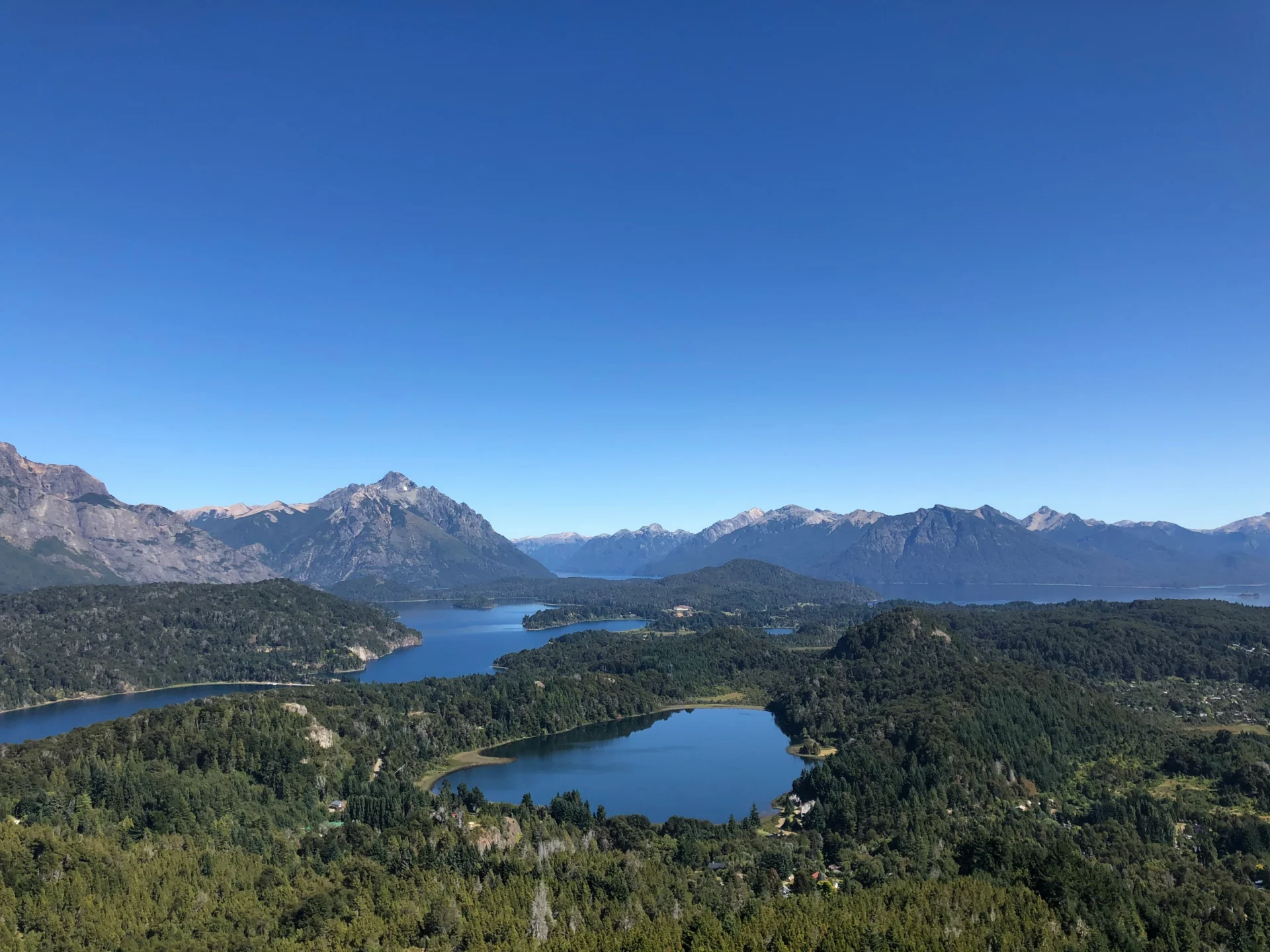 nicolas-muino-t7snL4np0jM-unsplash